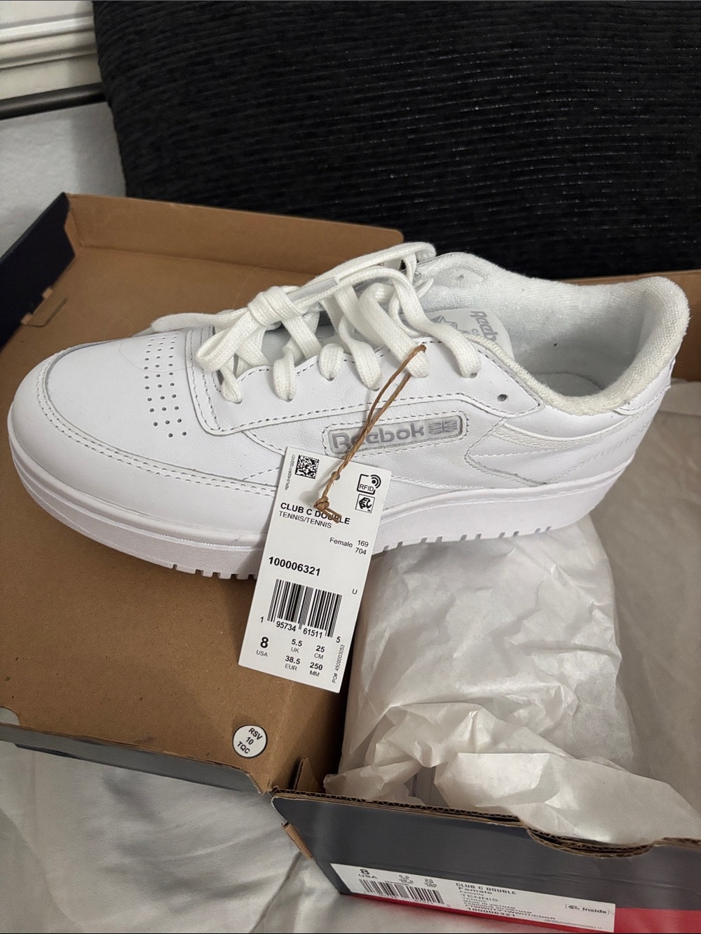 Reebok woman’s White Low-Top Lace-Up Sneaker